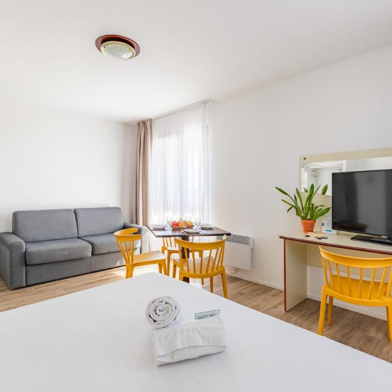Appart'City Classic Blois - Grand Studio - 6