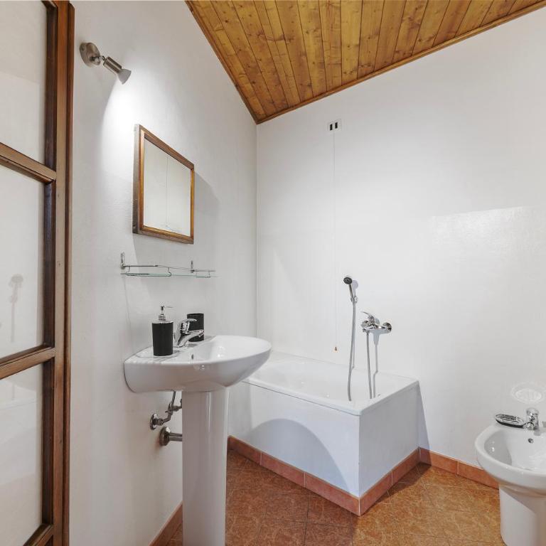 Teseo House | Lake View & Terrace - Happy Rentals - Casa Vacanze - 8