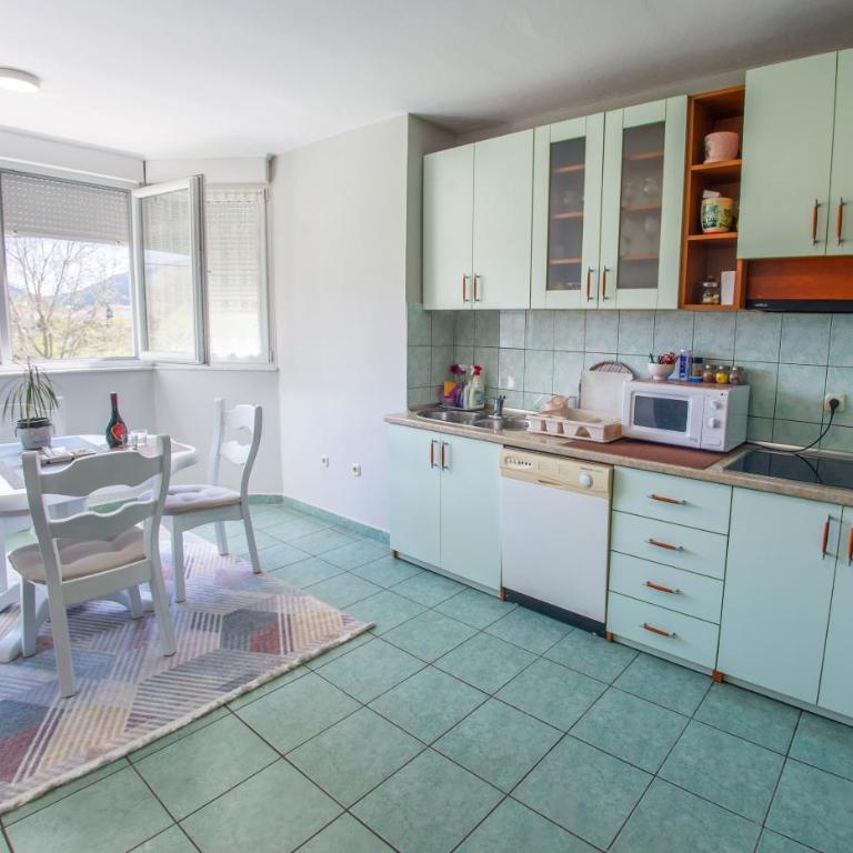 Bega Apartman - Apartment with Garden View - 2