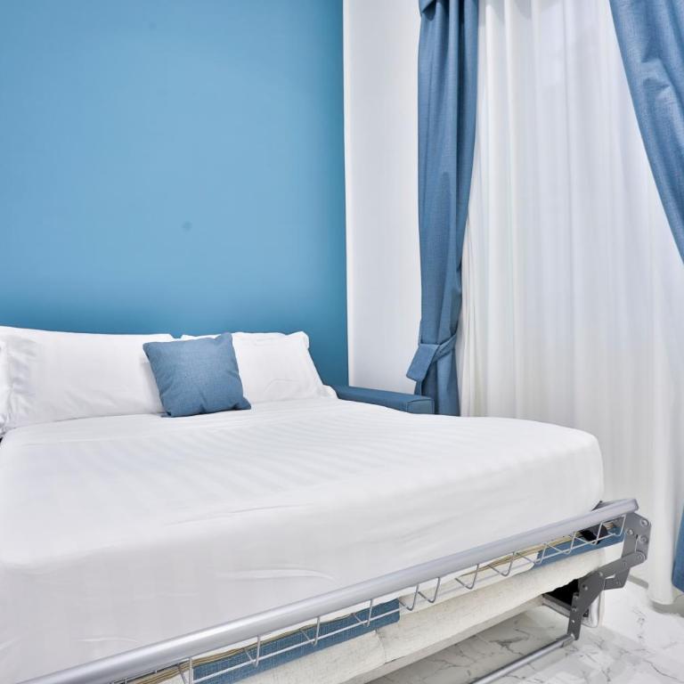 Hotiday Room Collection - Napoli Sant'Arcangelo - Suite con Terrazza - 7