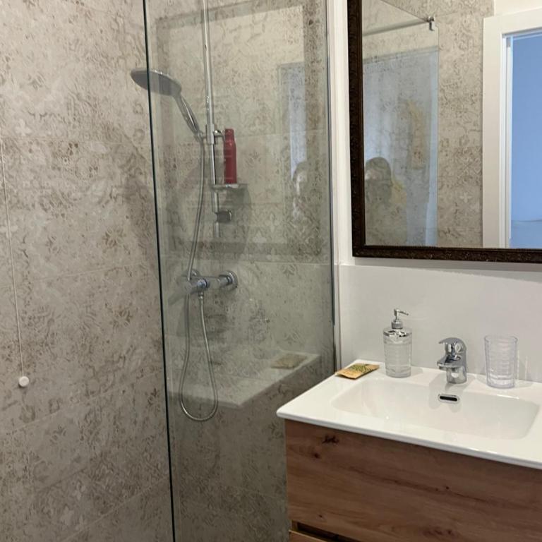 Fleur Blanche - Camera Matrimoniale con Bagno Privato - 16