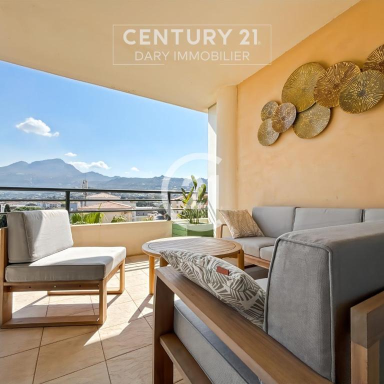 Victoria Calvi - Appartement T2 - One-Bedroom Apartment with Balcony - 1