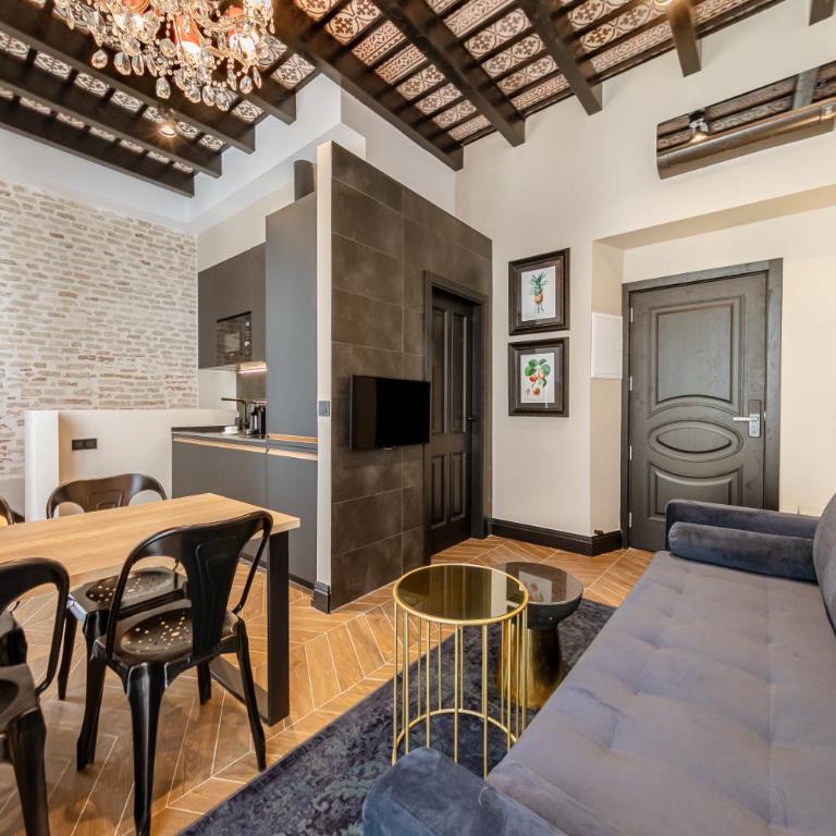 Casa 1862 Heritage Suites by Stay Unique - Deluxe One-Bedroom Apartment with City View - 6
