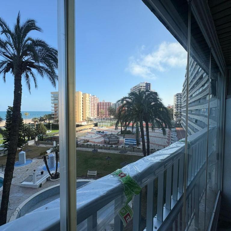 Florazar I frente a la playa - Two-Bedroom Apartment - 3