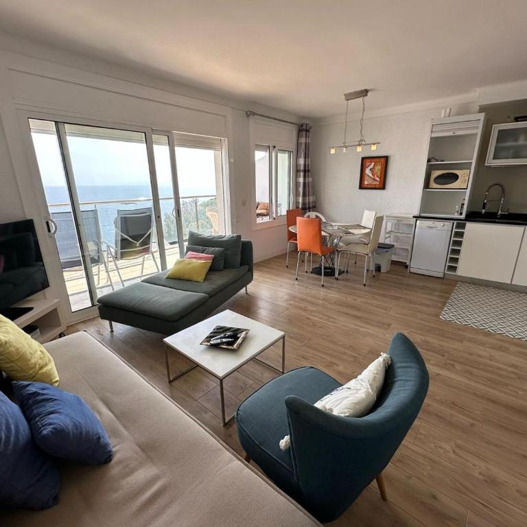 Apartamento vista mar y parking en Roses AV-27 - Two-Bedroom Apartment - 8
