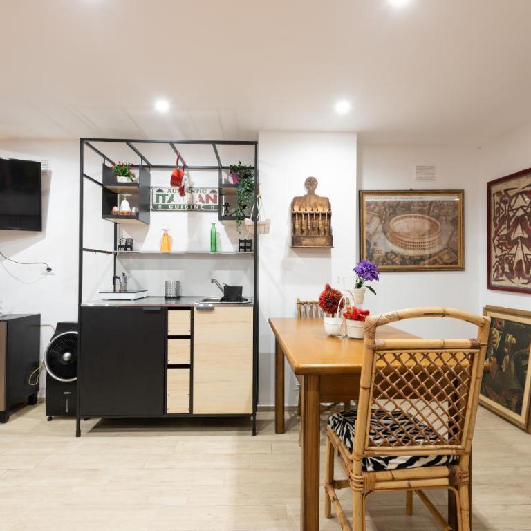 Casa di Giulietta - Two-Bedroom House - 17