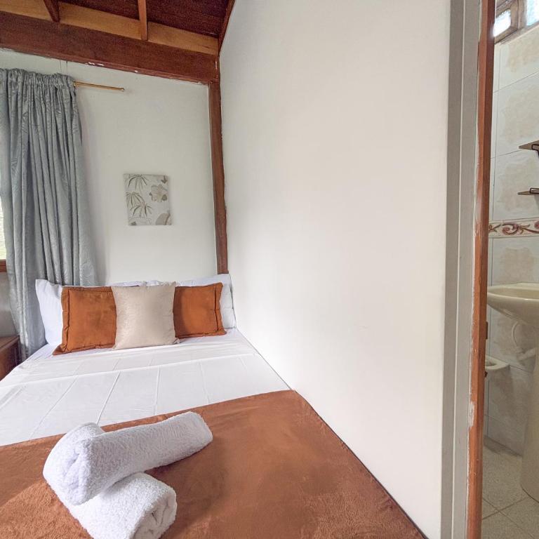 Las Casas de Tomate - Triple Room with Bathroom - 11