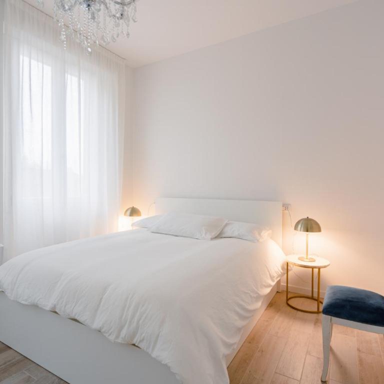 La Ginevra Boutique Home in Bologna - Appartamento con 2 Camere da Letto - 24