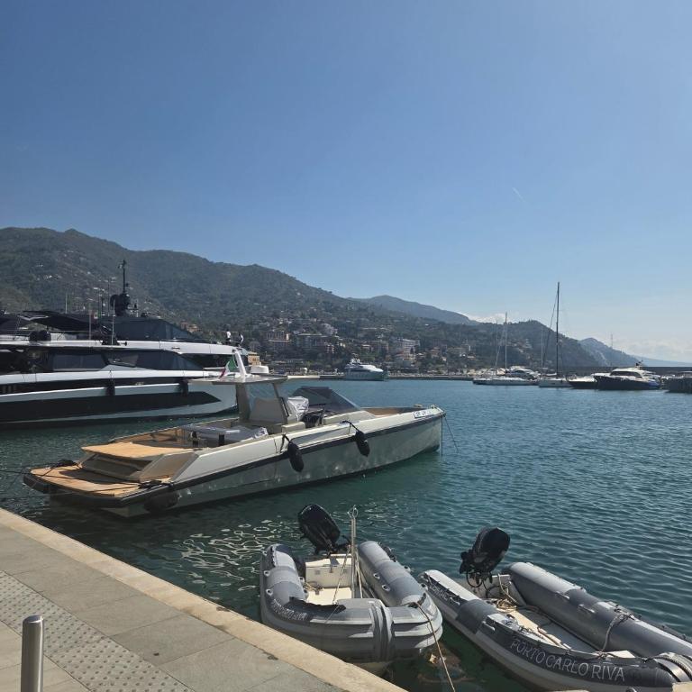 Rapallo 2-Bed Apartment Sleeps 5 with Hot Tub - Appartamento - 20