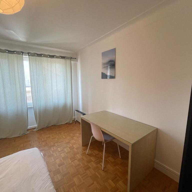Large Apartment Free Parking Mulhouse - Appartamento con 1 Camera da Letto - 3