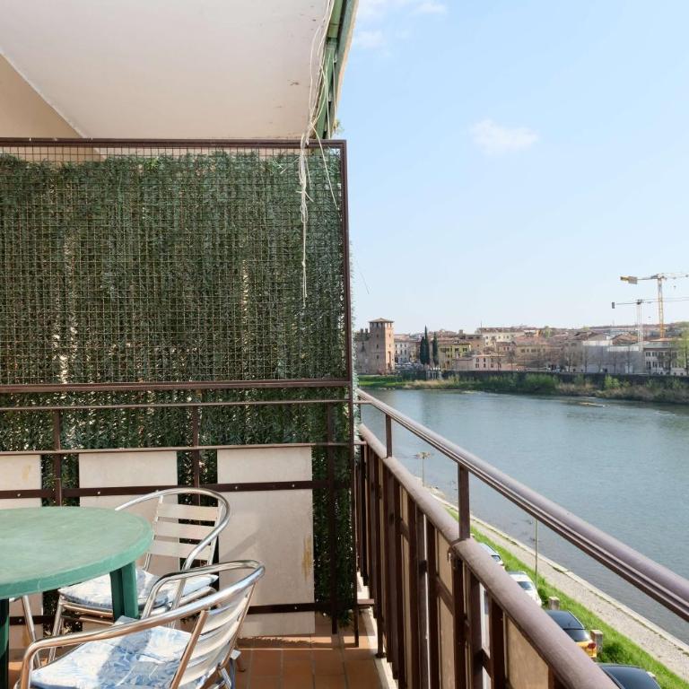 Case VR Holiday - Cangrande on the River - Two-Bedroom Apartment - 5
