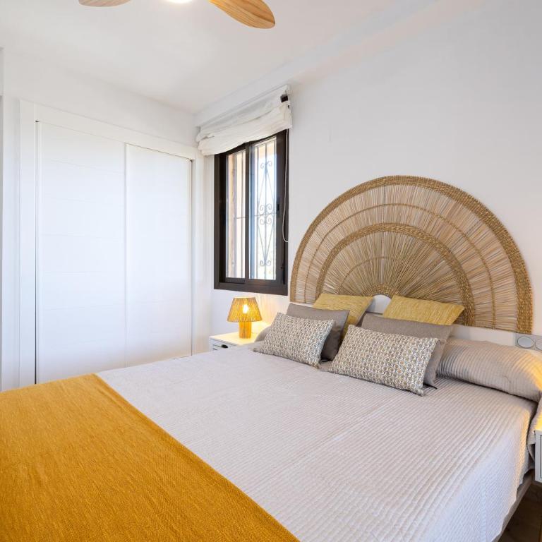 Apartment with Private Terrace Calanova Golf by AORA STAY - Apartamento - 9
