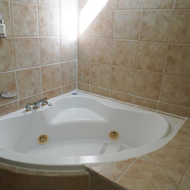 Hotel Hacienda Los Laureles - Suite Deluxe con bañera de hidromasaje - 7