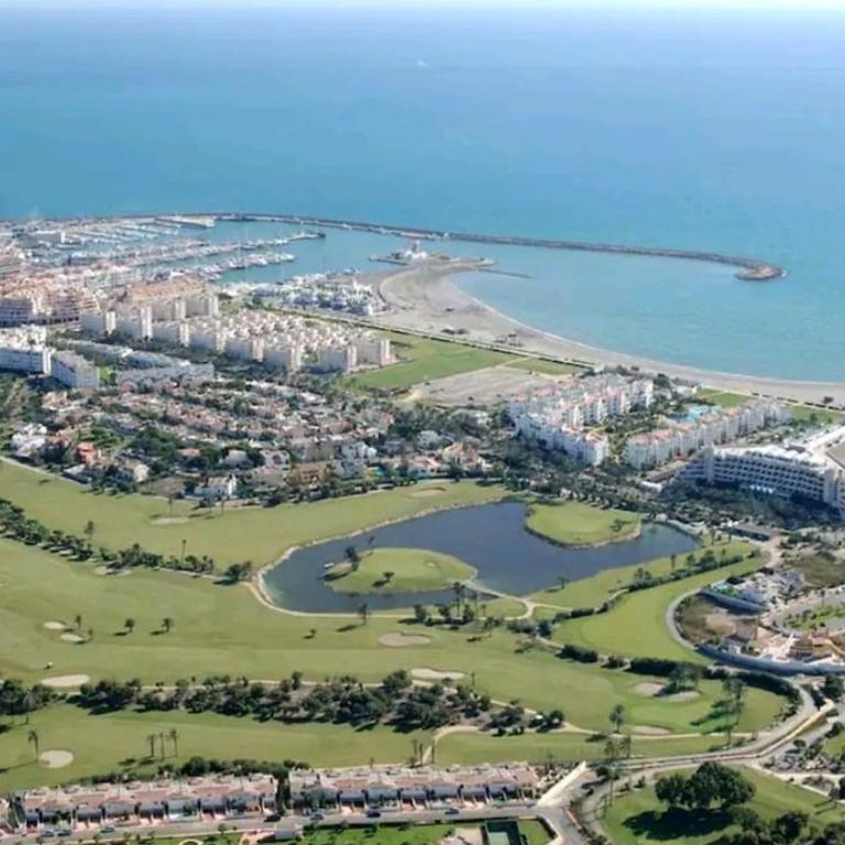 Lovley 2 bed apartment with a sea view ! - Apartamento con vistas al mar - 6