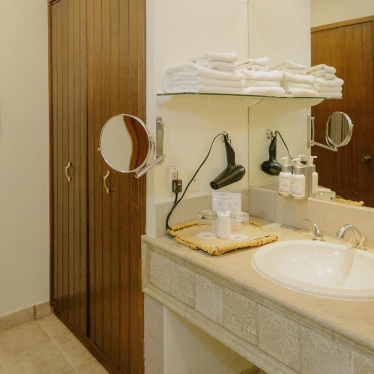 Hotel Hacienda Los Laureles - Habitación Doble Superior con vistas al jardín - 8