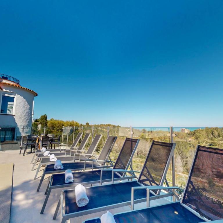 Villa León en Denia, vacaciones con barbacoa en terraza, piscina privada y vistas al Mediterráneo by Family Homes - Villa de 6 dormitorios - 4