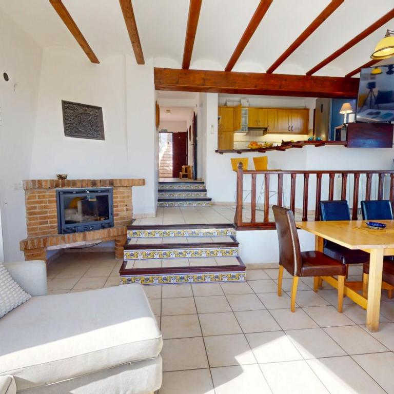 Villa León en Denia, vacaciones con barbacoa en terraza, piscina privada y vistas al Mediterráneo by Family Homes - Villa de 6 dormitorios - 13
