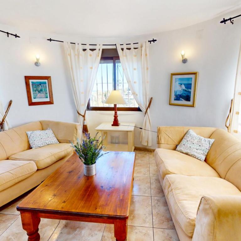 Villa León en Denia, vacaciones con barbacoa en terraza, piscina privada y vistas al Mediterráneo by Family Homes - Villa de 6 dormitorios - 38