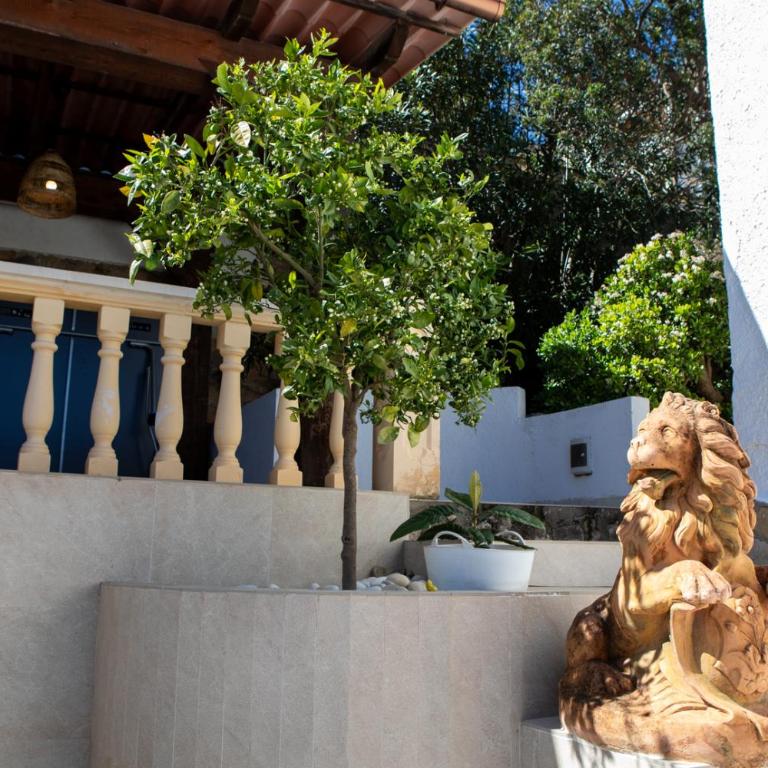 Villa León en Denia, vacaciones con barbacoa en terraza, piscina privada y vistas al Mediterráneo by Family Homes - Villa de 6 dormitorios - 31