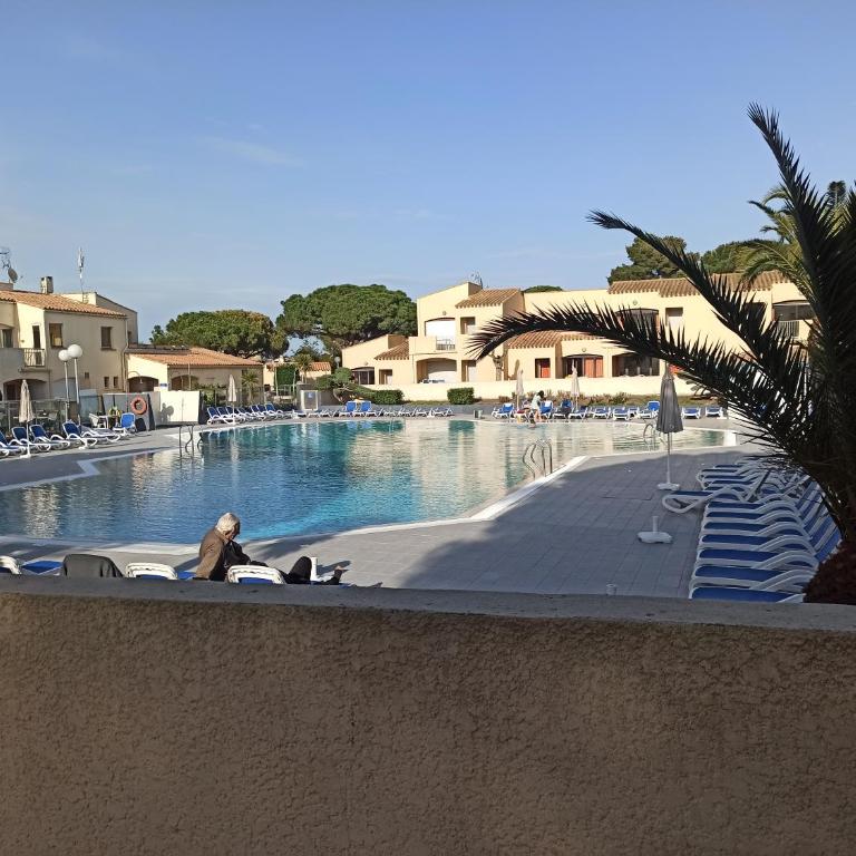 Le Cap d'Agde 2 pièces climatisé résidence Odalys St Loup en RDC avec terrasse - One-Bedroom Apartment - 50