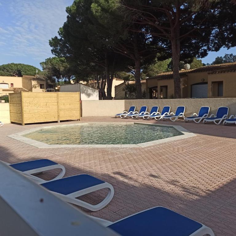Le Cap d'Agde 2 pièces climatisé résidence Odalys St Loup en RDC avec terrasse - One-Bedroom Apartment - 52