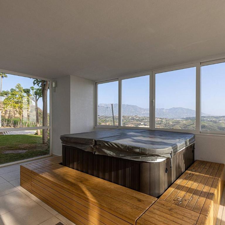 102 La Cala Hills Club 2 Bed Duplex Penthouse Sea Views and Hot Tub for hire 35EUR per night - Apartamento de 2 dormitorios - 31
