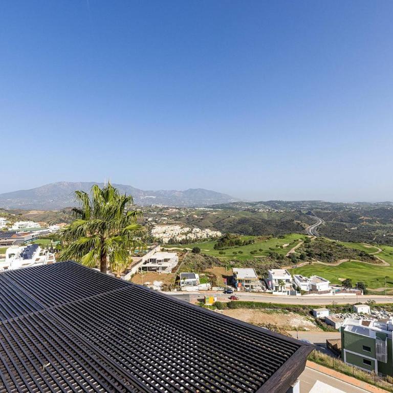 102 La Cala Hills Club 2 Bed Duplex Penthouse Sea Views and Hot Tub for hire 35EUR per night - Apartamento de 2 dormitorios - 33