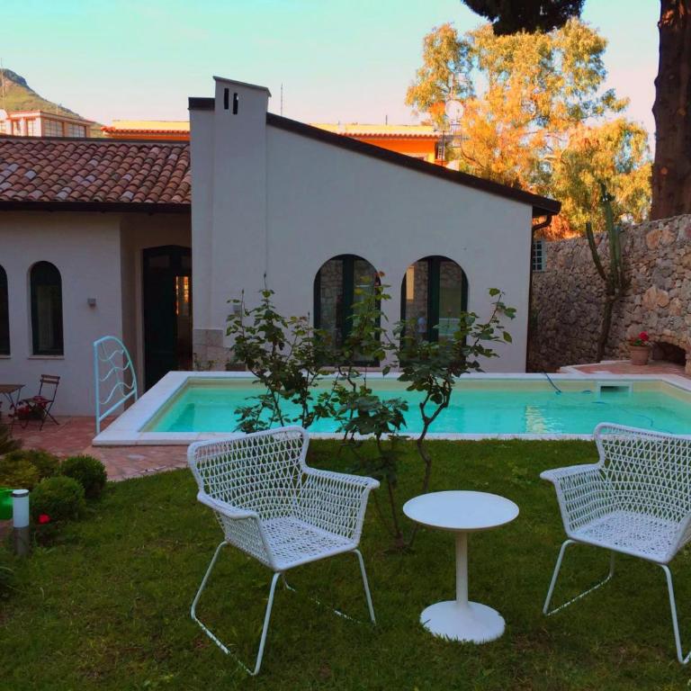 Villa Miami Taormina - Deluxe Villa with Garden and Private Pool - 4