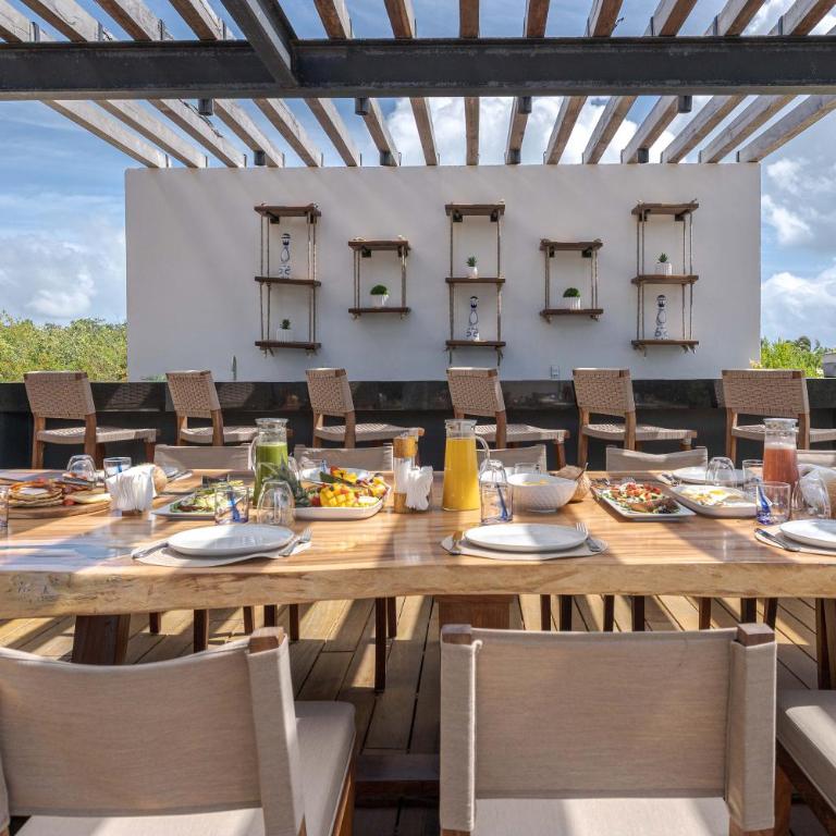 Beachfront luxury villa with pool with private cooker & staff - Villa with Sea View - 31