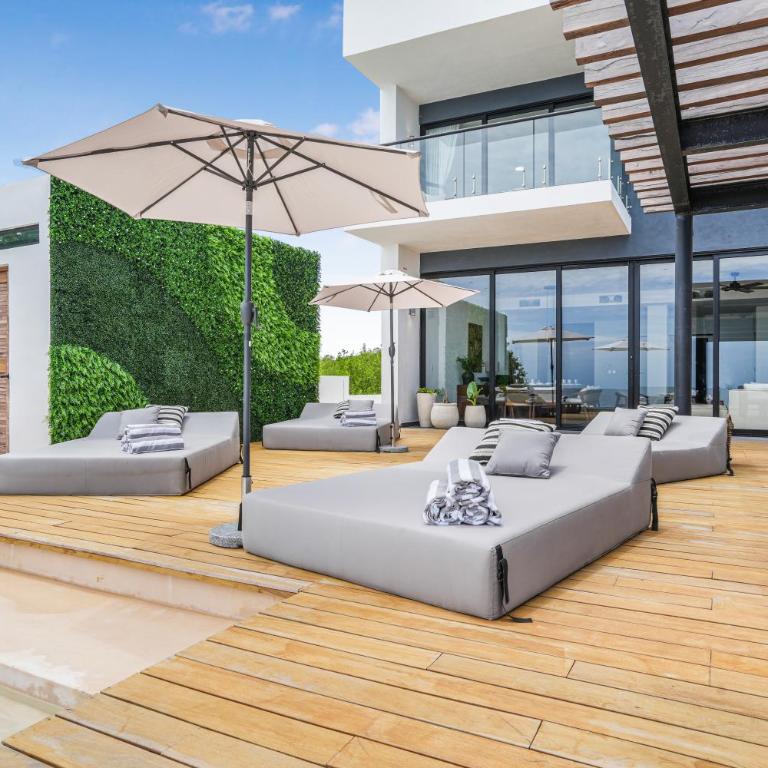 Beachfront luxury villa with pool with private cooker & staff - Villa with Sea View - 36