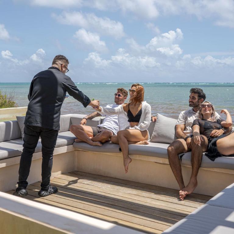 Beachfront luxury villa with pool with private cooker & staff - Villa with Sea View - 45