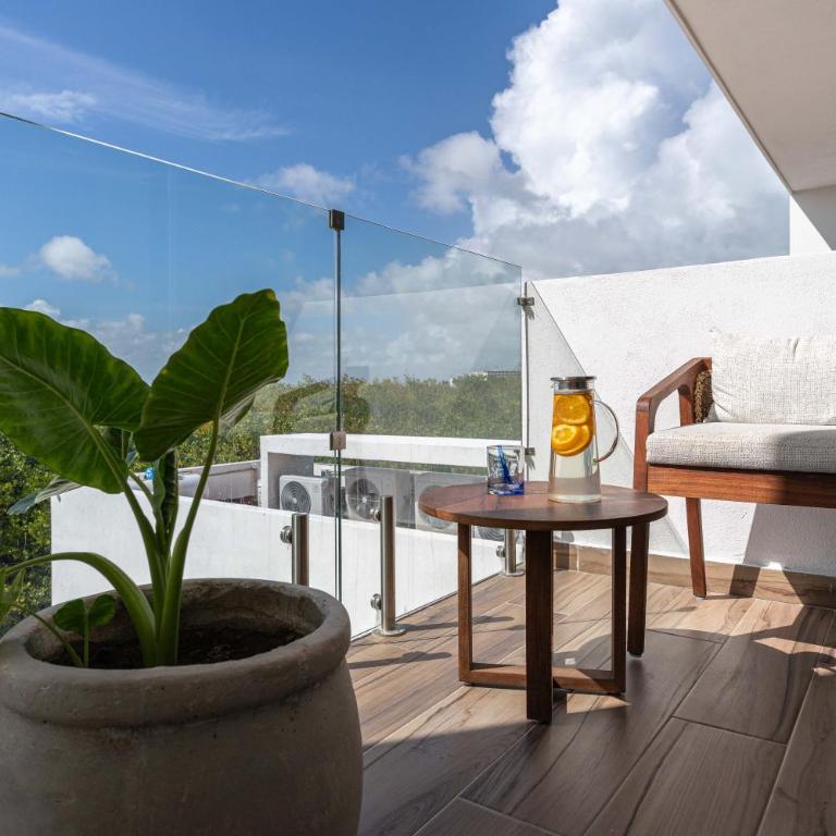 Beachfront luxury villa with pool with private cooker & staff - Villa with Sea View - 76