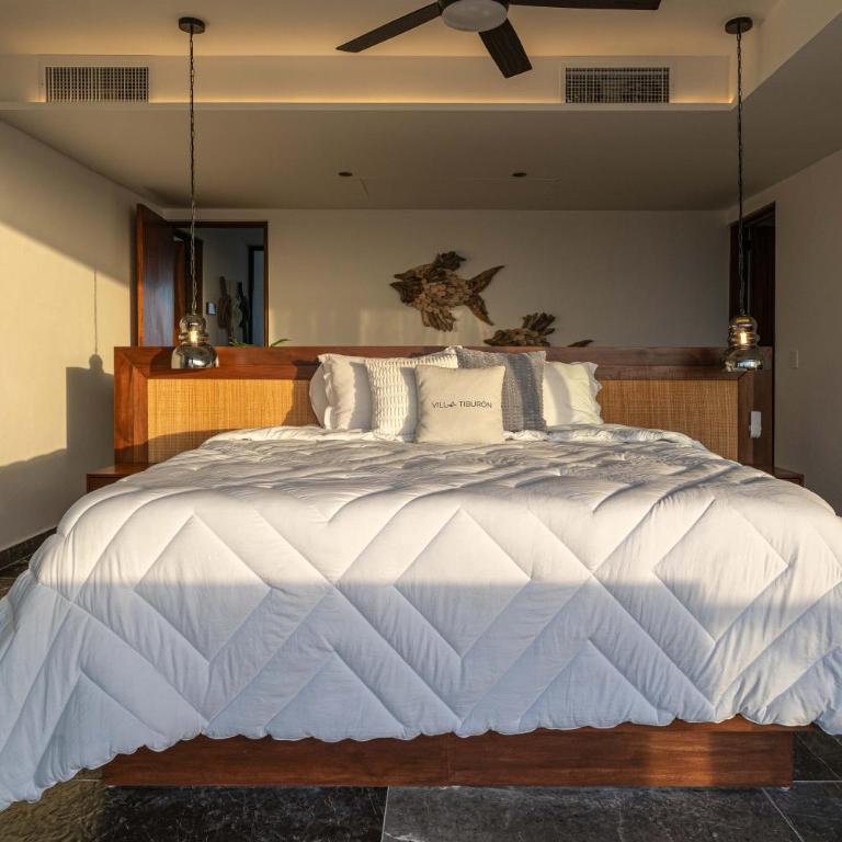 Beachfront luxury villa with pool with private cooker & staff - Villa with Sea View - 85