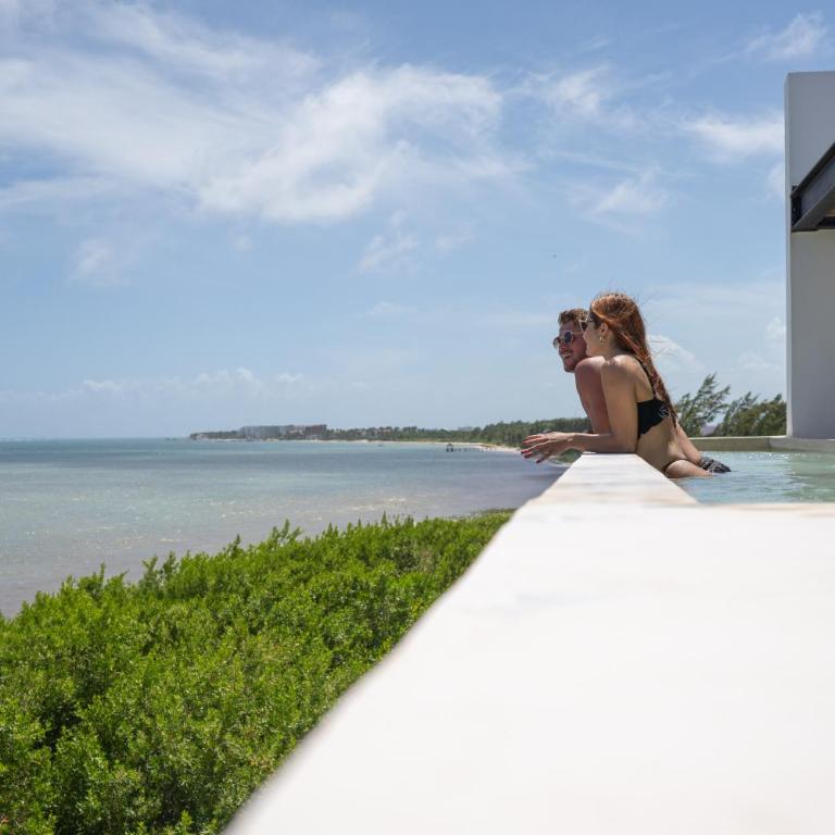 Beachfront luxury villa with pool with private cooker & staff - Villa with Sea View - 97
