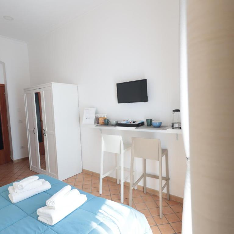 Nel cuore di Napoli - Camera Matrimoniale con Bagno Privato - 21