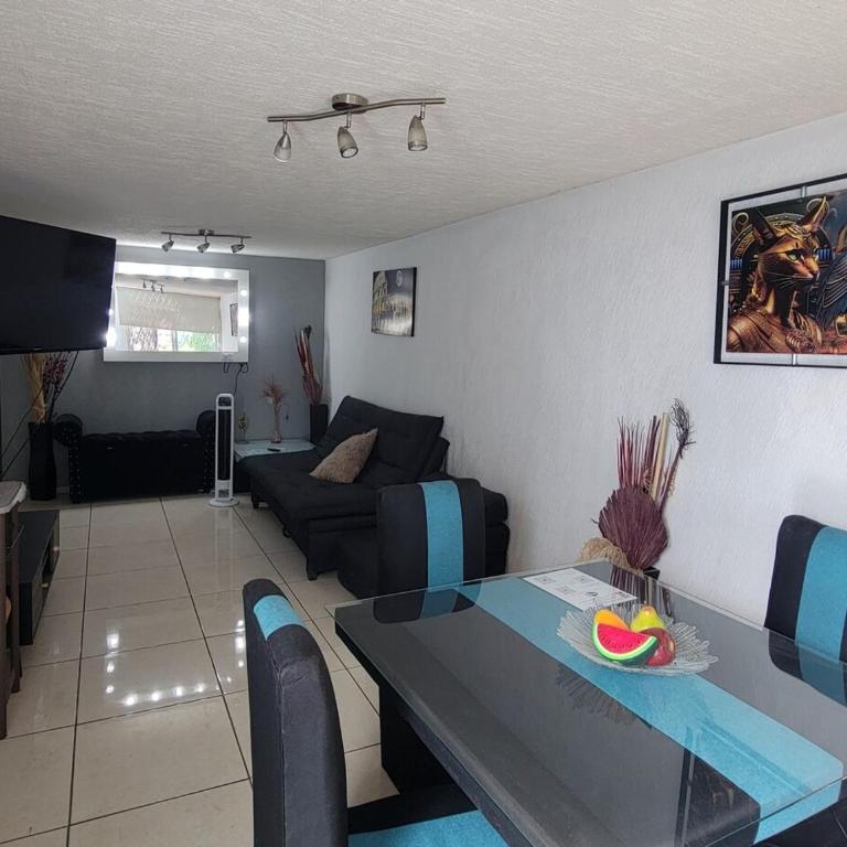 Águilas House 1 Alojamiento entero 3 habitaciones - Three-Bedroom Apartment - 8