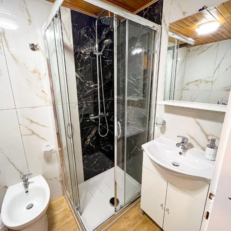 La casa di Leo - Appartamento con 2 Camere da Letto - 12