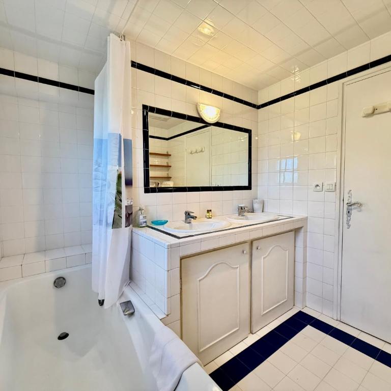 Grand Duplex - Terrasse Vue Mer - Appartement 3 Chambres - Vue sur Mer - 27