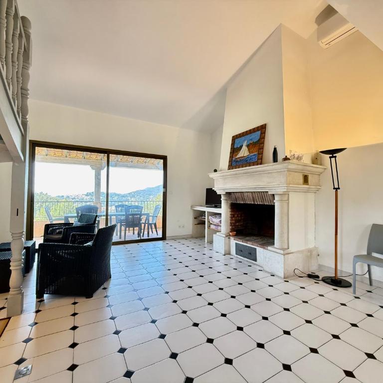 Grand Duplex - Terrasse Vue Mer - Appartement 3 Chambres - Vue sur Mer - 21