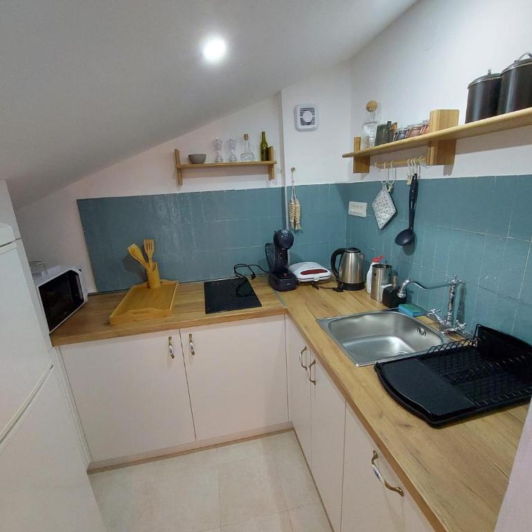 Bonaca Home Kotor - One-Bedroom Apartment with Sea View and Balcony - 4