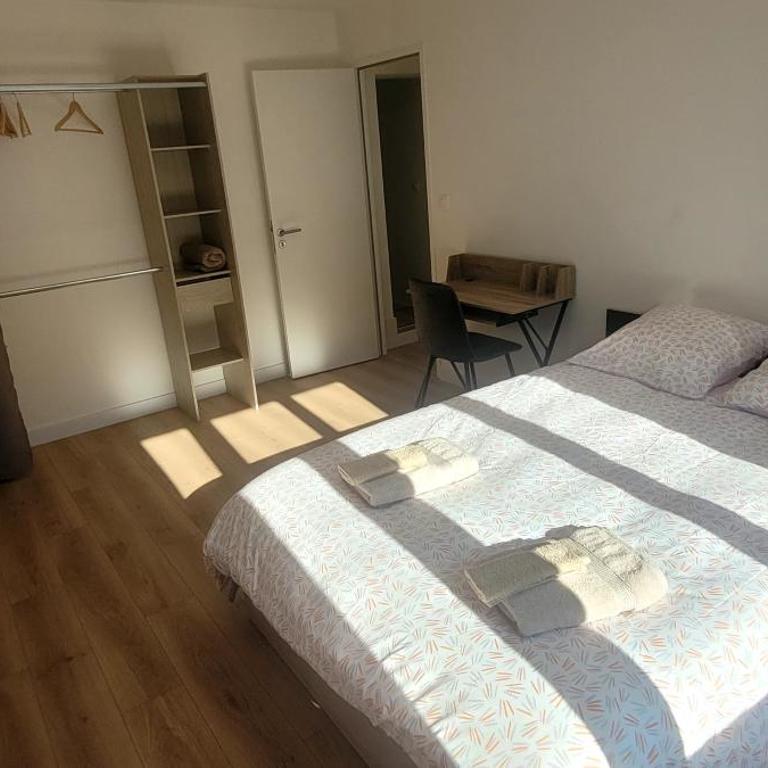 Appartement Hyper-Centre 3 Chambres 3 Salles de Bain Parking - Appartement 3 Chambres - 35