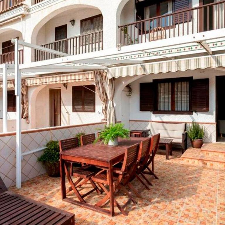 Chalet frente al mar en Santa Pola - Playa Tamarit - Apartamento Deluxe de 4 dormitorios - 10