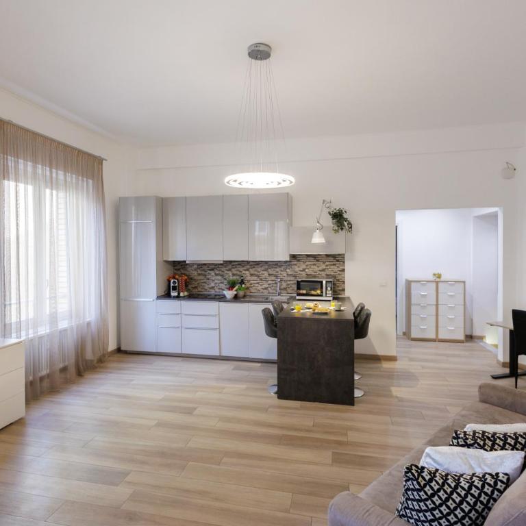 Genoa Lux Apartments with parking - Premium Apartment - 15