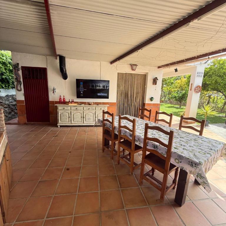 Private Villa Nerja, large private pool, gardens & Parking - Villa de 2 dormitorios - 6