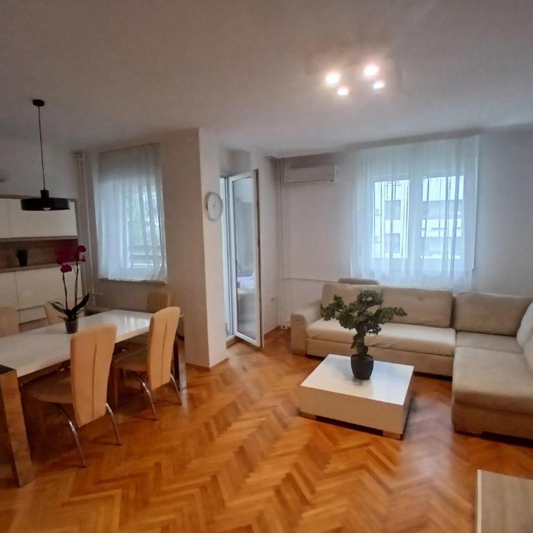 Cosy&Beatiful - Apartman sa 2 Spavaće Sobe - 1