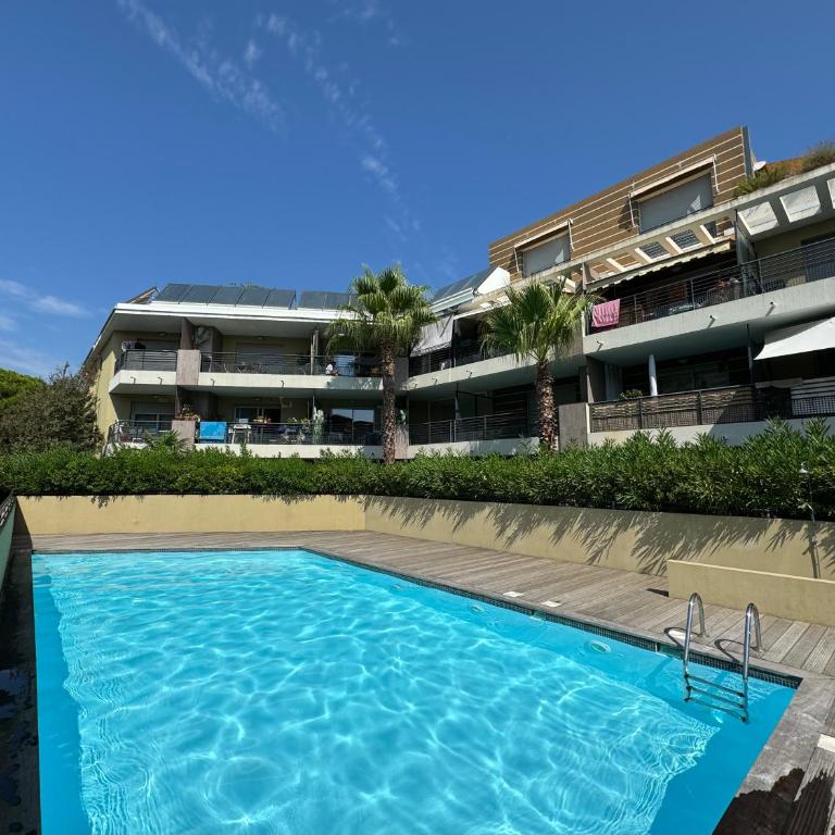 L'appart idéal famille, terrasse, piscine, plage - Appartement 2 Chambres - 1