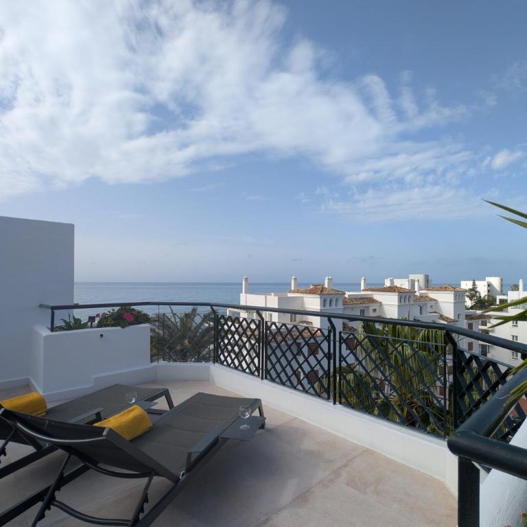 Beautiful first line Penthouse with Sea View Mi Capricho - Apartamento de 2 dormitorios con terraza y vistas al mar - 26