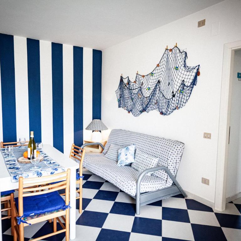 Sea Charm Apartment Alghero - Two-Bedroom Apartment - 11