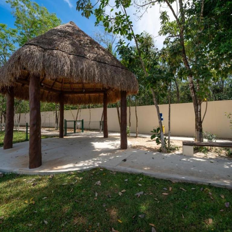Apt Ceiba tu Refugio Familiar Alberca y Jardines - Apartment with Balcony - 28