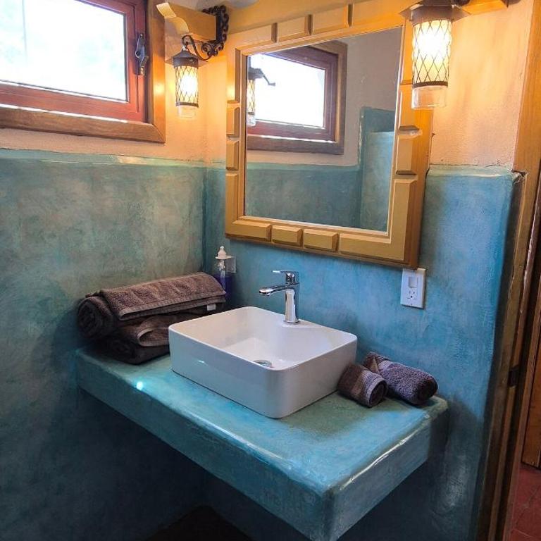Sandy Shores Cabaña 8A - Habitación Doble con baño privado - 3
